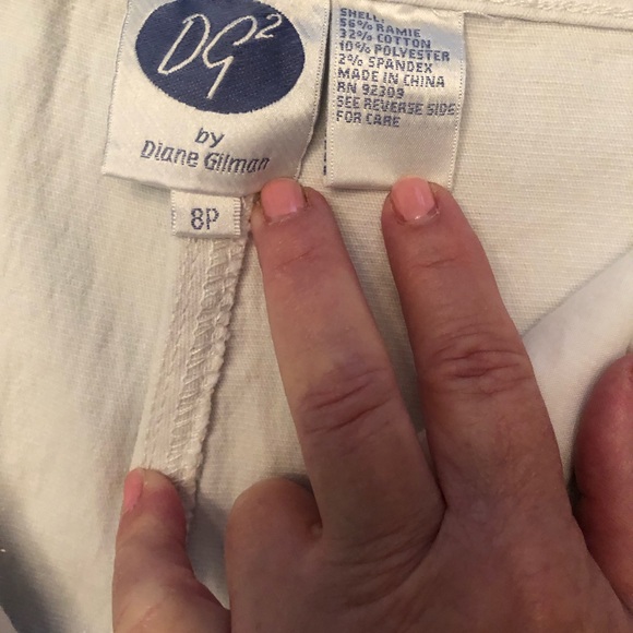 Jeans, DG2 White Stretch Skinny Jeans with ankle zippers and gold accent… - Picture 11 of 16